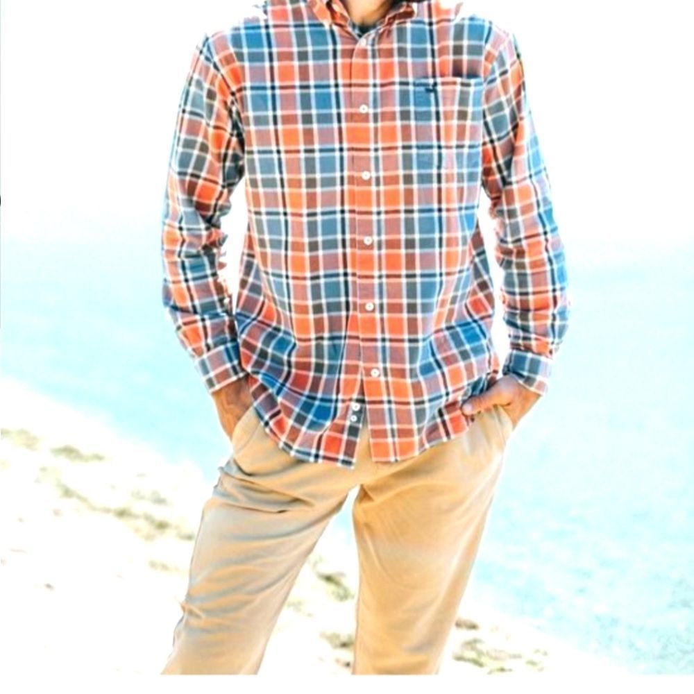 GAP MENS PLAID SHIRT LARGE